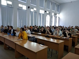Ведущий специалист КЦПИТ ЯрГУ Александр Горюнов вместе с заместителем прокурора Кировского района Ярославля Георгием Самойловым провел семинар «Некоторые особенности правоприменительной практики в Российской Федерации в условиях проведения СВО»